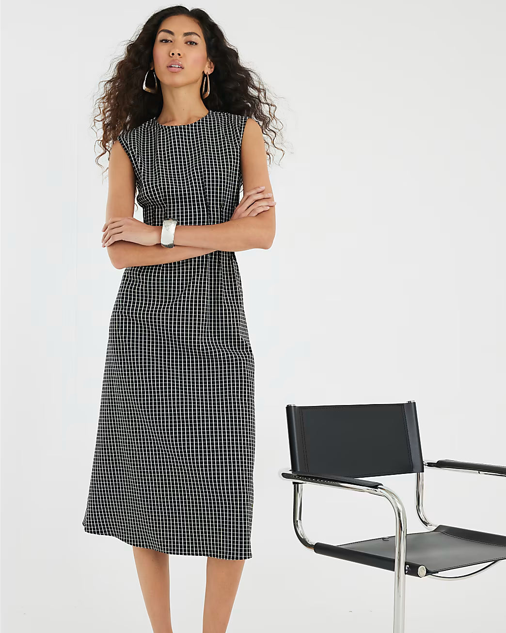 Black Sleeveless Pintuck Checked Midi Dress